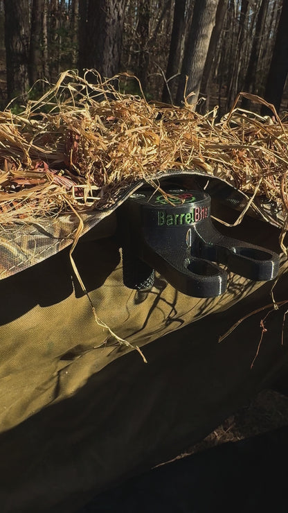 BarrelBiter – Clamp-On Shotgun Holder for Beavertail Boat Blinds
